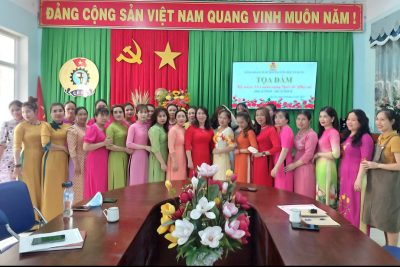 Những hình ảnh hưởng ứng tuần lễ áo dài năm 2023 do Liên đoàn Lao động huyện Ba tơ phát động